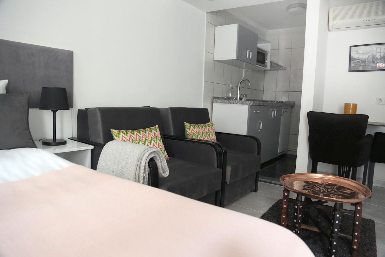 Hotel Babu House 3*